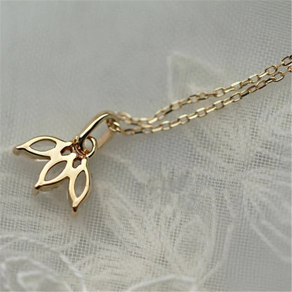 Inlaid Crystal French Clover Pendant with Clavicle Chain Necklace