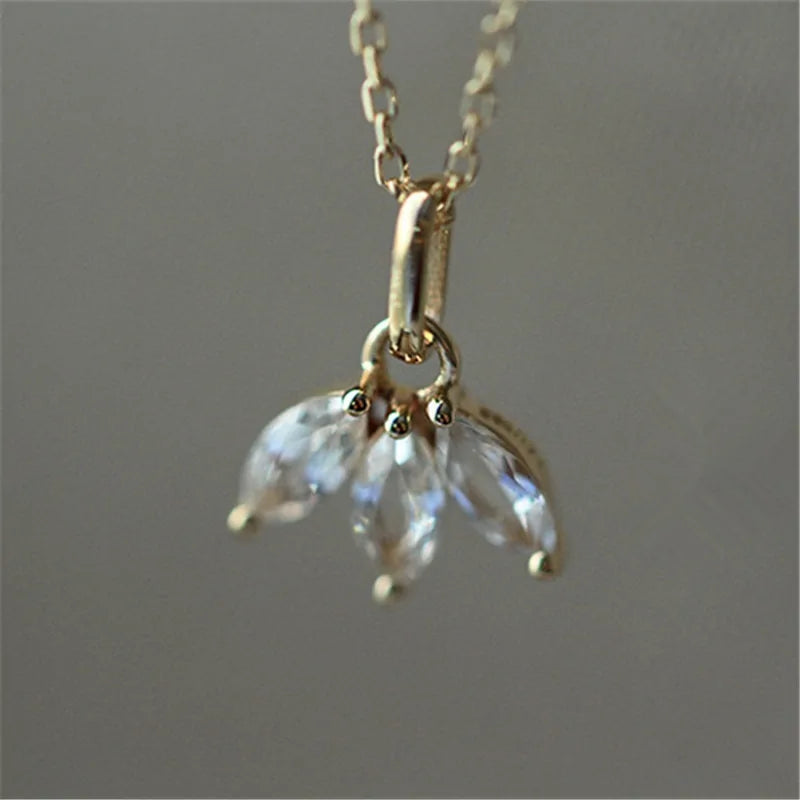 Inlaid Crystal French Clover Pendant with Clavicle Chain Necklace